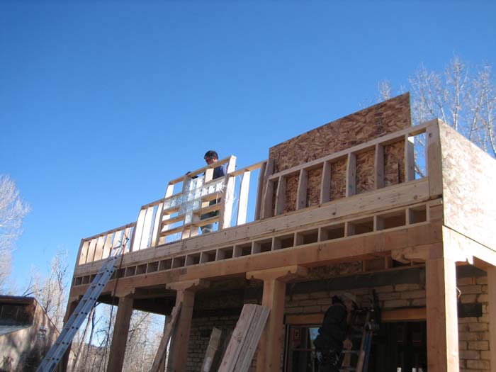 #pb_rslider_caption-1-4 Framing the parapet walls