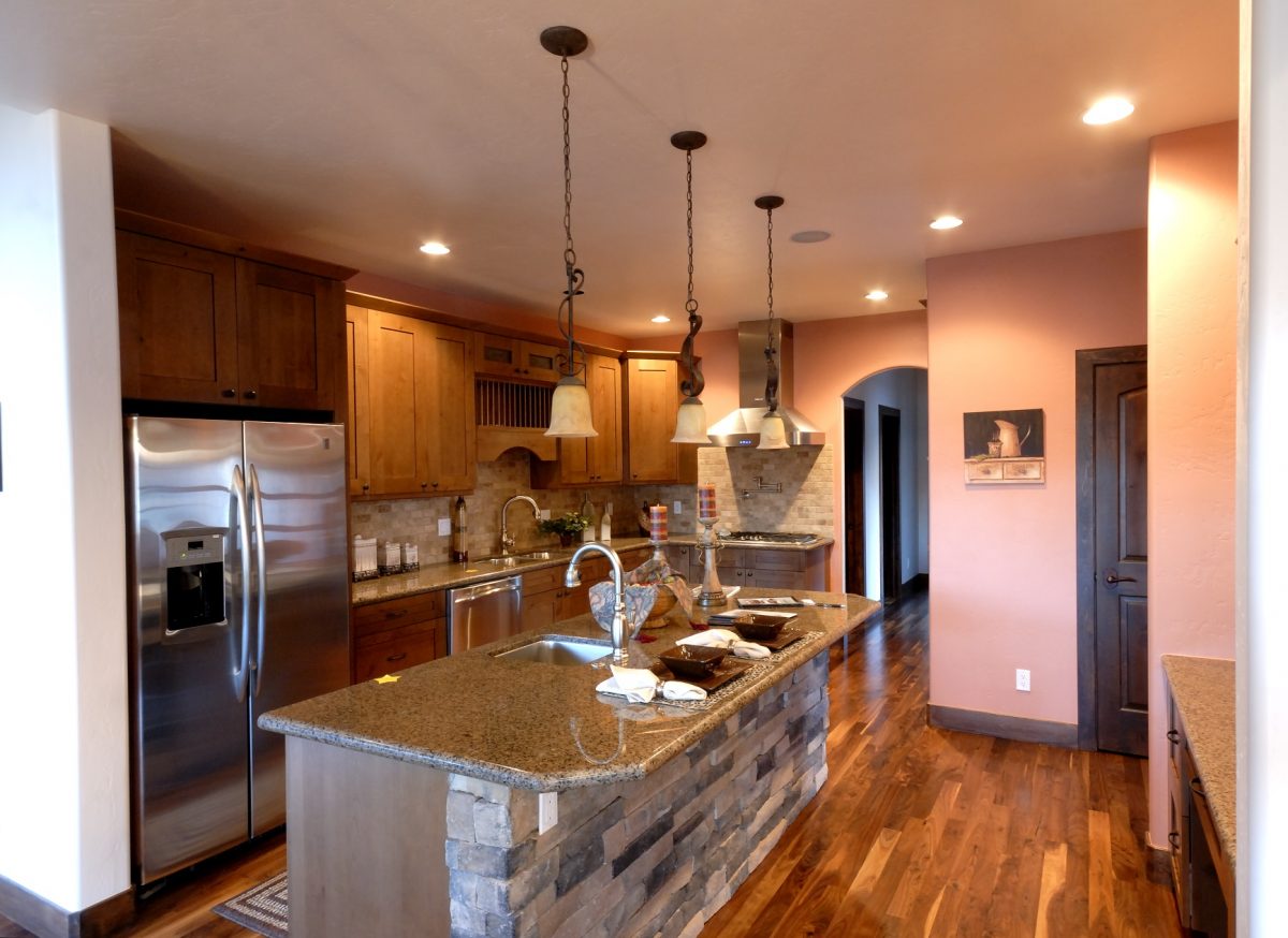#pb_rslider_caption-1-4 Custom kitchen
